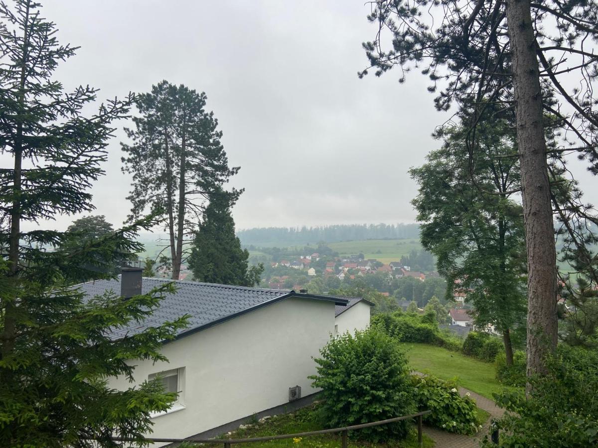 Traumhaftes Ferienhaus Husen Exteriör bild
