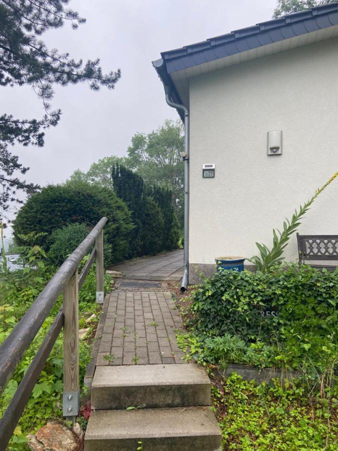 Traumhaftes Ferienhaus Husen Exteriör bild